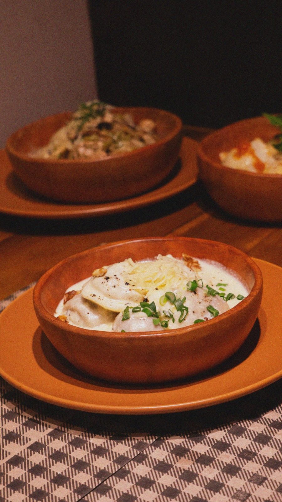 SORRENTINOS DE CALABAZA Y MOZZARELLA CON CREMA 4 QUESOS